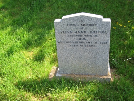 NE Section Gravestones_20100525_2221