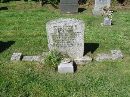 NW Section Gravestones_20100525_2160