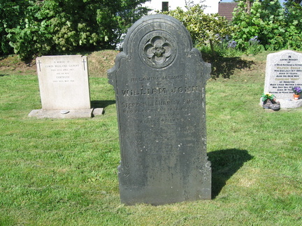 NW Section Gravestones_20100525_2172